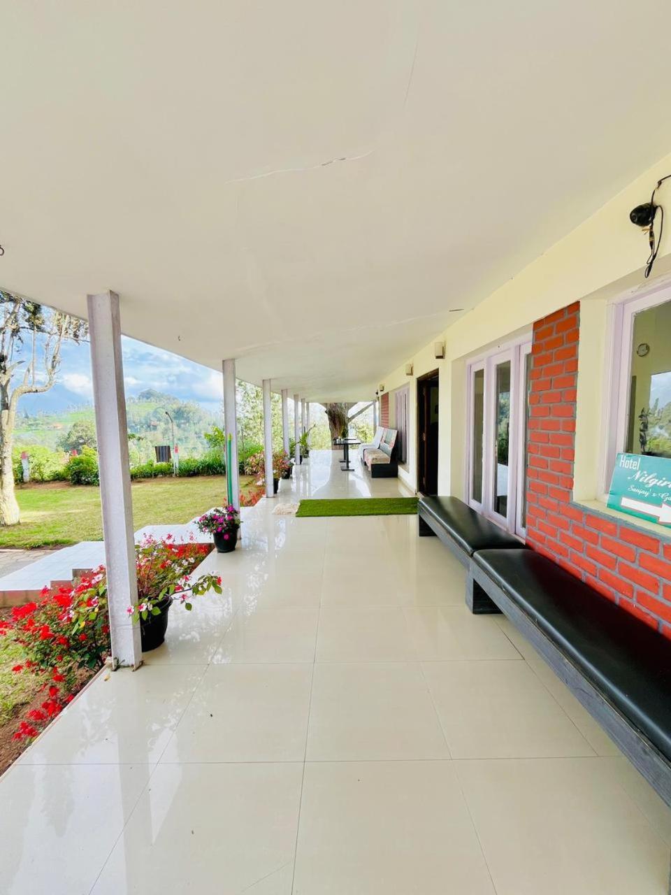 Nilgiris Inn Kotagiri Exterior photo