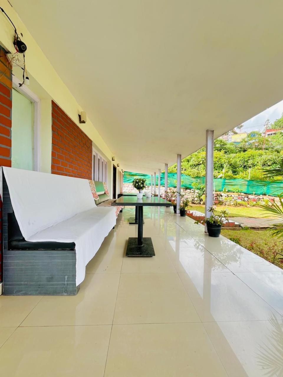 Nilgiris Inn Kotagiri Exterior photo