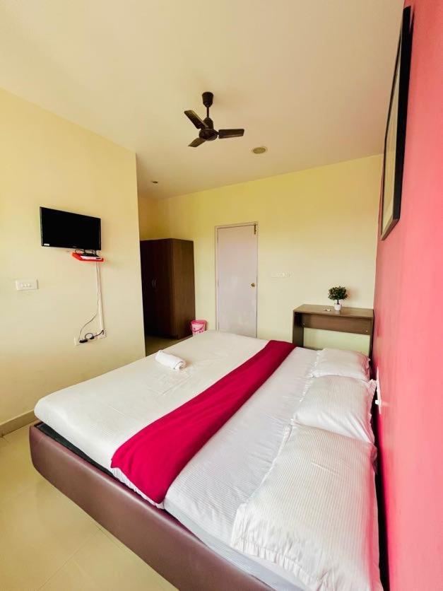 Nilgiris Inn Kotagiri Exterior photo